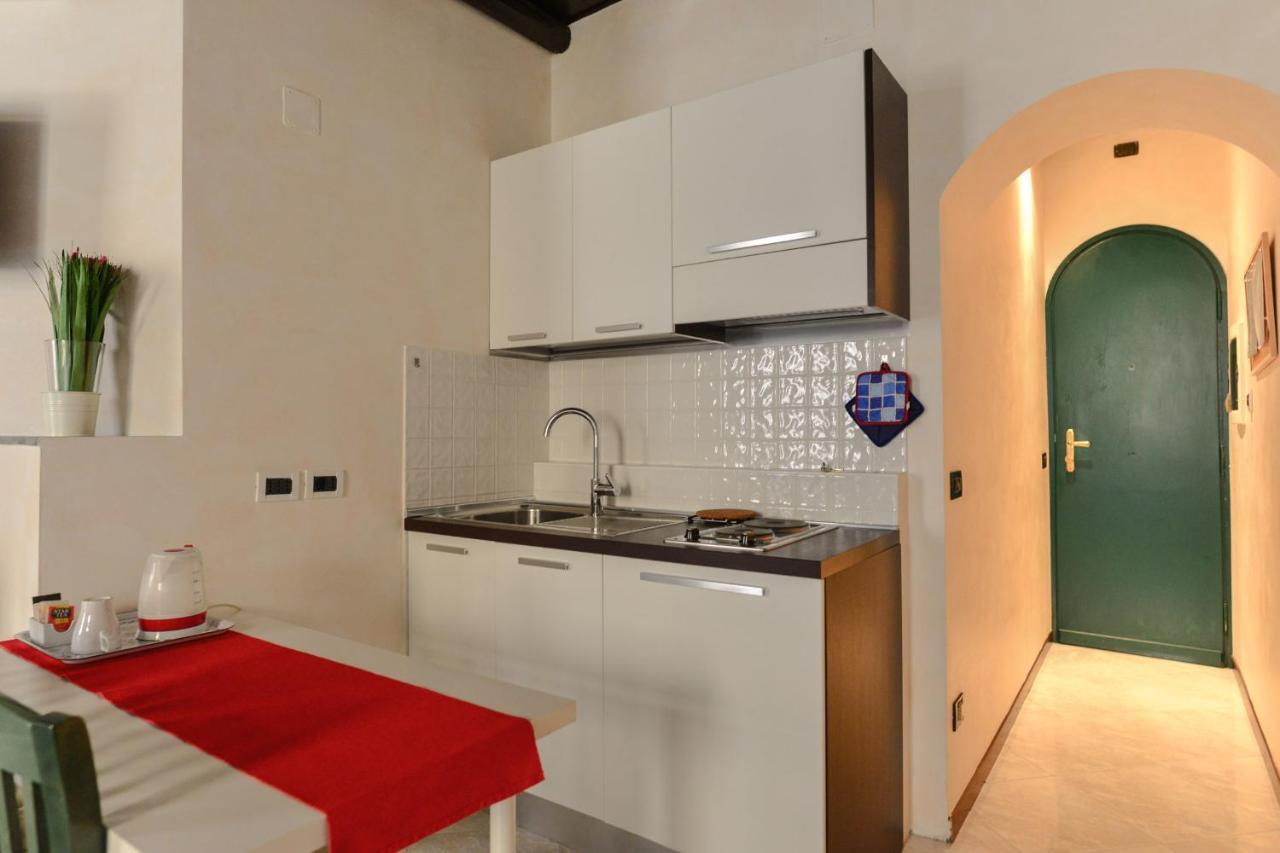 Urbana Colosseo Boutique Rom